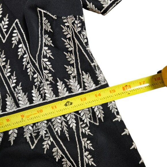 Tadashi Shoji Miles‎ Embroidered Crepe Sheath Dress 8 Bridal Chic Quiet Luxury - Picture 8 of 9